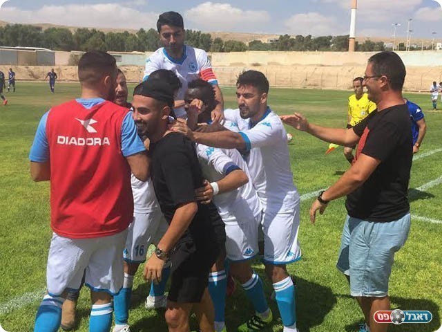 שחקני דימונה בניצחון היסטורי (איציק כלפי)